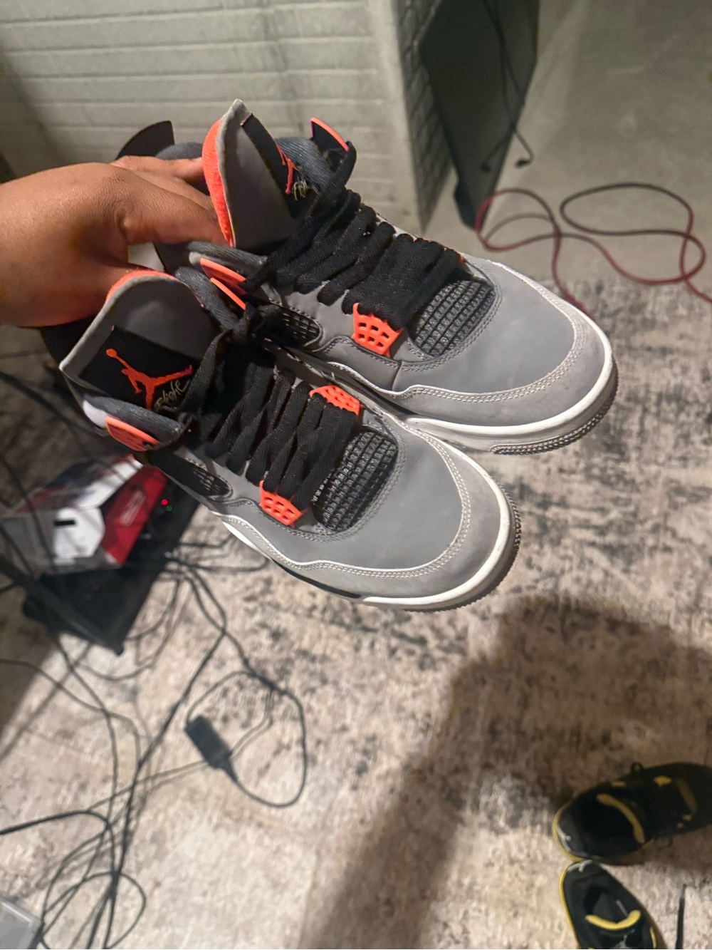 Jordan mens Retro-Style Sneakers - Gray and Orange - Picture 3 of 4